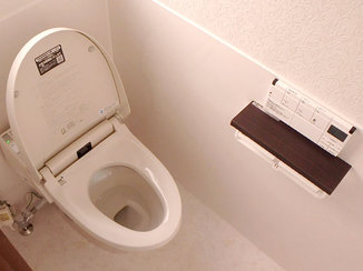 トイレリフォーム 掃除しやすく、より広い空間になったトイレ